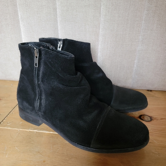 Shoe The Bear suede zip-up boots - Picture 2 of 7